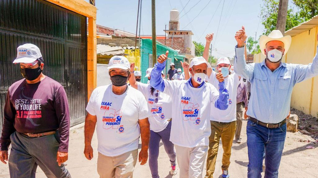 Isaac Piña promete atender la red de agua y la inseguridad en Zapote de Palomas