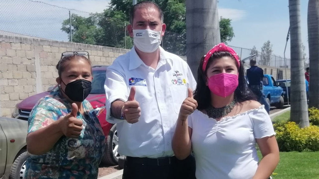 Justino Arriaga se compromete para apoyar al comercio local en Salamanca