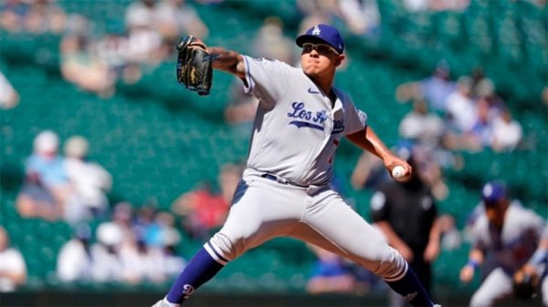 Julio Urías muestra su talento y le da la victoria a los Dodgers