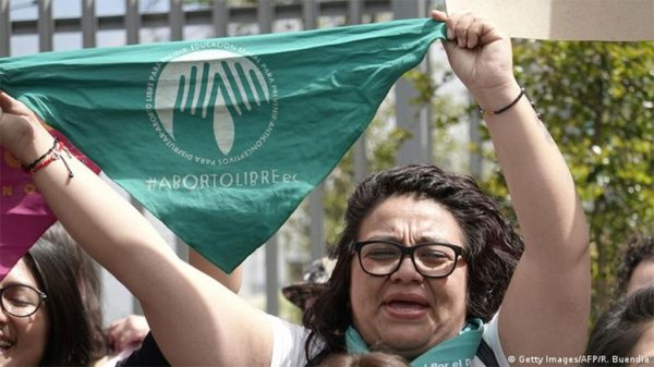 Corte Constitucional de Ecuador falla a favor de despenalizar el aborto por violación