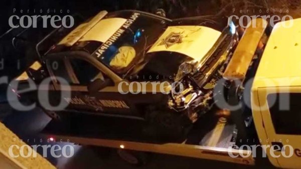 Mundo al revés: civiles persiguen a policías y les provocan choque en Guanajuato capital