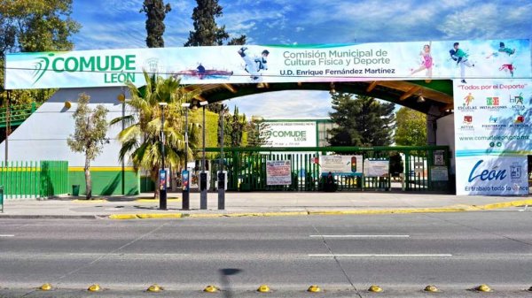 Comude León venderá como chatarra cuatro autos de 30 años de antigüedad