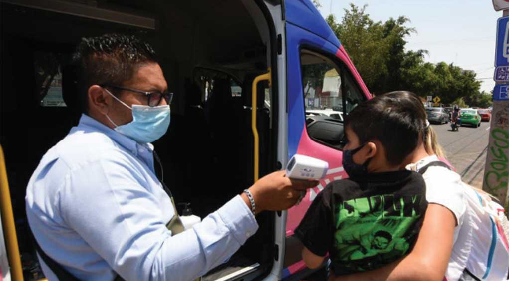 Garantizan medidas sanitarias dentro de transporte para personas discapacitadas