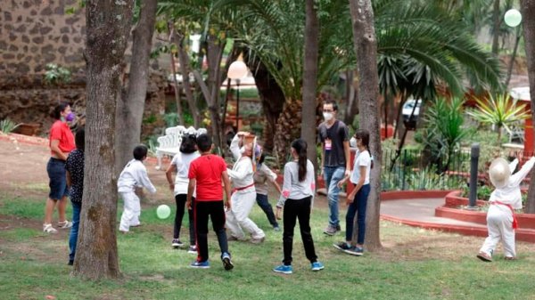 Hay 18 niños en Salvatierra esperando un hogar; violencia complica búsqueda