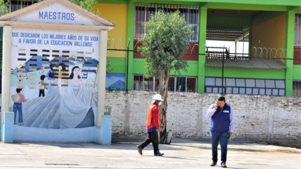 Diego Sinhue afirma que infraestructura escolar estará lista para el regreso a clases