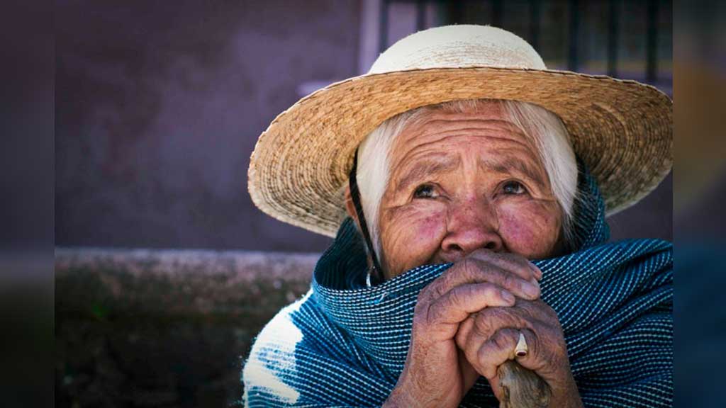 Avanza iniciativa para erradicar abandono de adultos mayores por su familia