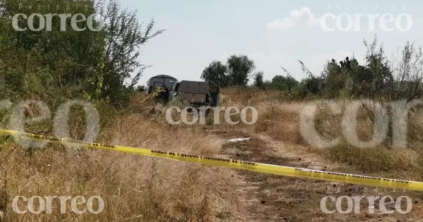 Hallazgo de restos humanos conduce a una fosa en Irapuato con seis cuerpos