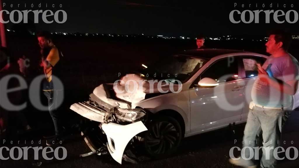 Choque en la León-Santa Ana del Conde dejó como saldo dos hombres lesionados y un menor muerto