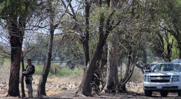 Suman poco más de 30 cuerpos localizados en la fosa clandestina de Juventino Rosas