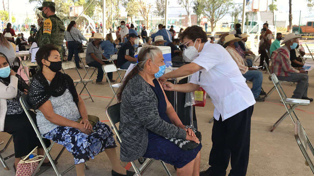 Mayores de 60 en Pénjamo, Uriangato, Moroleón y Valle completan su esquema antiCovid