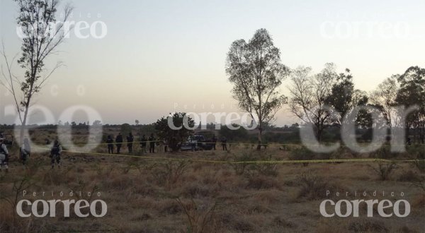 Descubren un cuerpo putrefacto en la Maxipista de San Francisco del Rincón