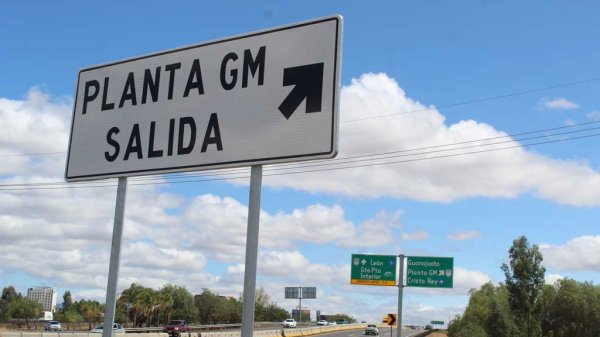 CTM Guanajuato presiona a trabajadores de GM Silao; denuncian desacato a orden