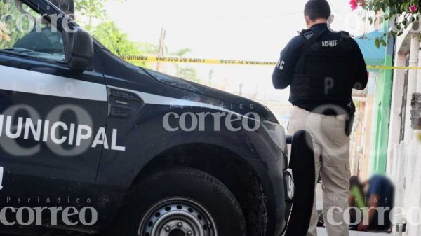 Balean a dos hombres en Celaya mientras platicaban; uno muere y el otro queda herido