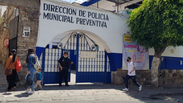 Guanajuato: detienen a nueve tras golpear a un joven en la colonia Yerbabuena