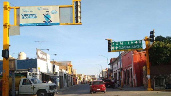 Fuertes vientos dejan sin luz a colonias y comunidades de Silao