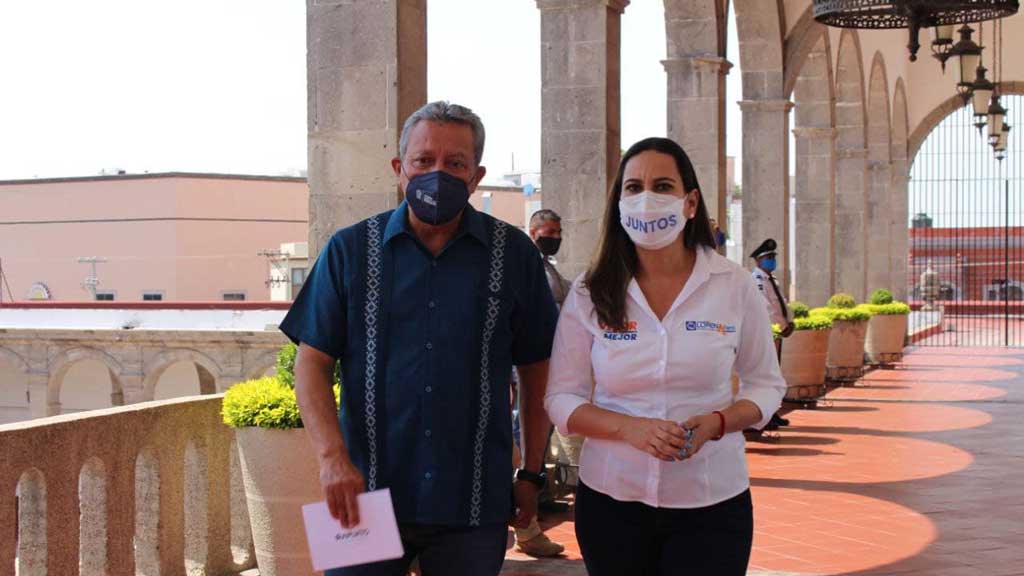 Lorena Alfaro visita el ayuntamiento de Irapuato y pide apoyo de trabajadores