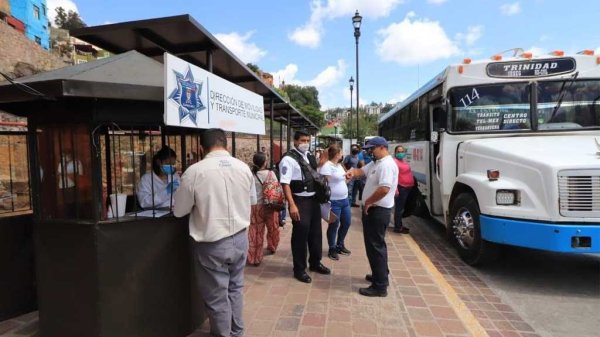 Por consumo de drogas, cancelan permiso a chofer de Guanajuato capital