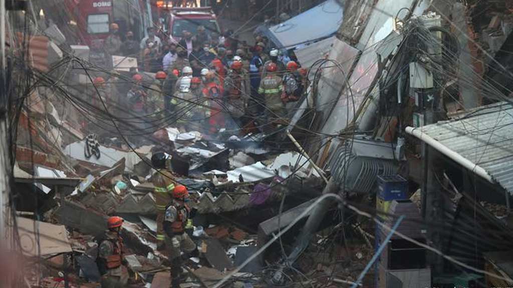 Se desploma edificio en Río de Janeiro; hay varios heridos