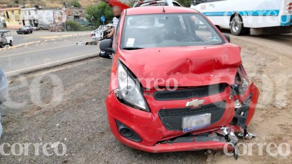 Choque en la Guanajuato – Silao deja un hombre lesionado