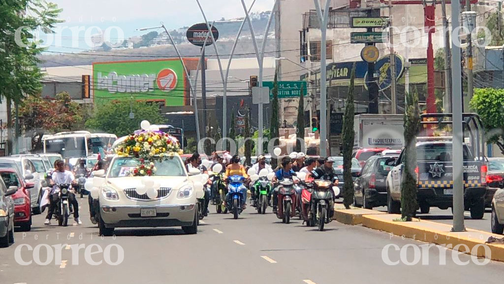 En Irapuato dicen adiós a Cristian al grito de ‘¡Polis asesinos!’