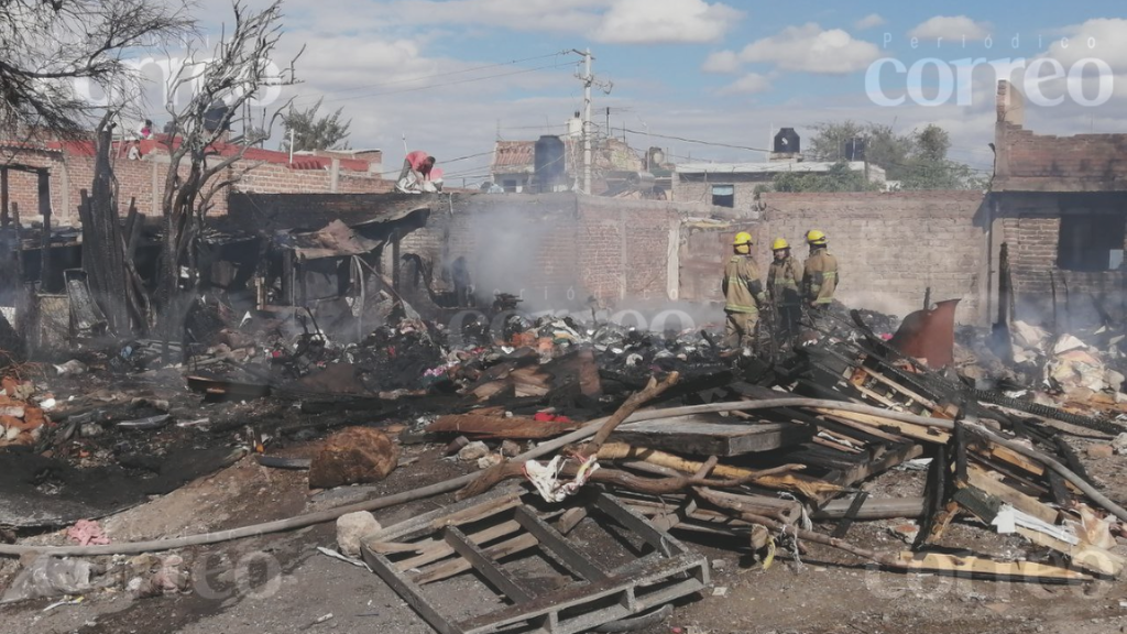 León: se incendian casas en predio de la colonia Las Presitas