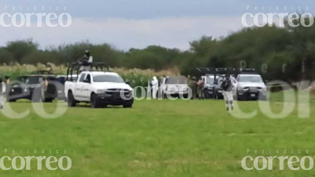 Encuentran cadáver a un costado de la Celaya-Salamanca