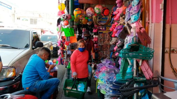 Comercio semifijo ‘ahoga’ mercado Tomasa Esteves en Salamanca