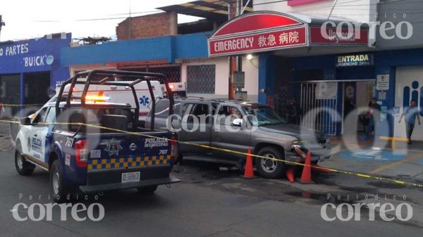 Atacan funeraria en límites de Irapuato; hay un muerto y un herido grave