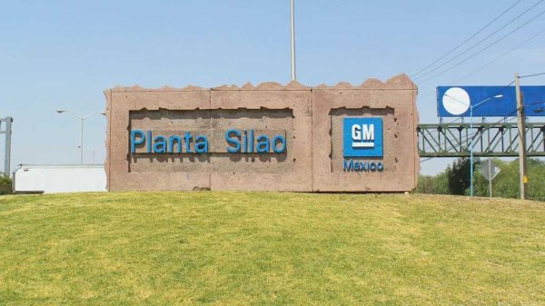 Acuerdan nueva fecha límite para consulta del CCT en GM Silao; sindicato frena ‘pláticas’