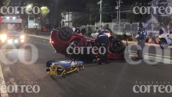 Volcadura en Portón Cañada, León deja a un hombre lesionado