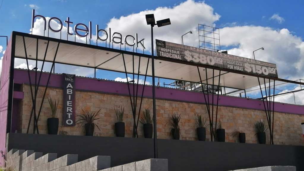 Sin permiso, Hotel Black en Guanajuato capital reabre sus puertas