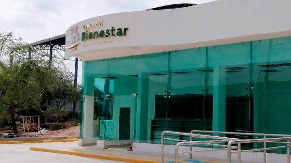 Avanza construcción de Banco del Bienestar en Tierra Blanca