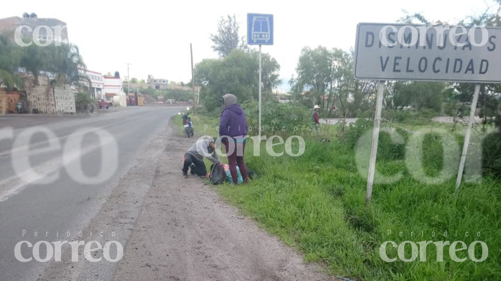 Resulta herido al perder el control de su moto en camino a San Juan Jaripeo