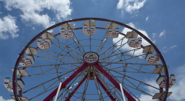 Comerciantes lamentan falta de ventas en la Feria de Verano de León