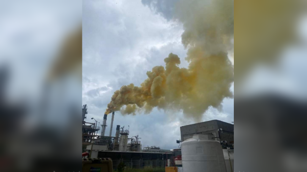 Pemex confirma que nube tóxica salió de RIAMA por problemas de operación