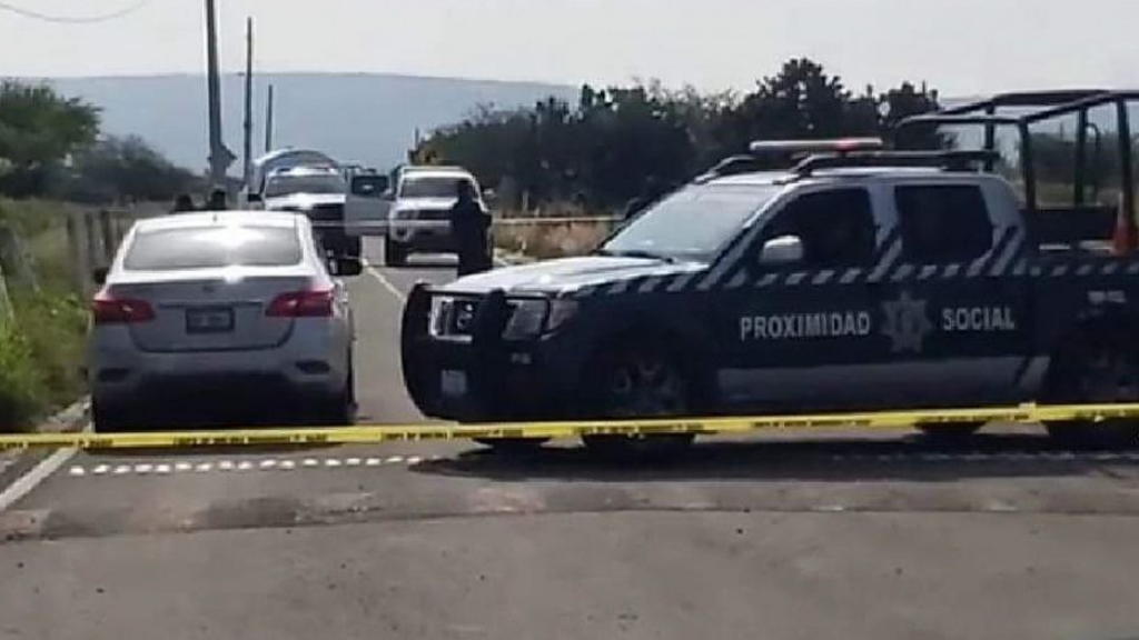 Encuentran a hombre muerto cerca de la San Miguel de Allende-Dolores Hidalgo