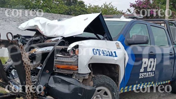 Patrulla impacta a camioneta en Jerécuaro; hay un lesionado