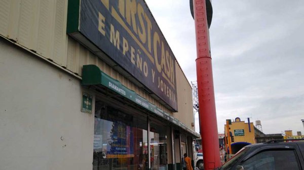 Gracias a alarma activada, policías frustran robo a casa de empeño en Silao