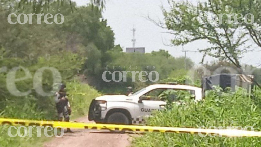 Abandonan cadáver de joven cerca de panteón en Salvatierra