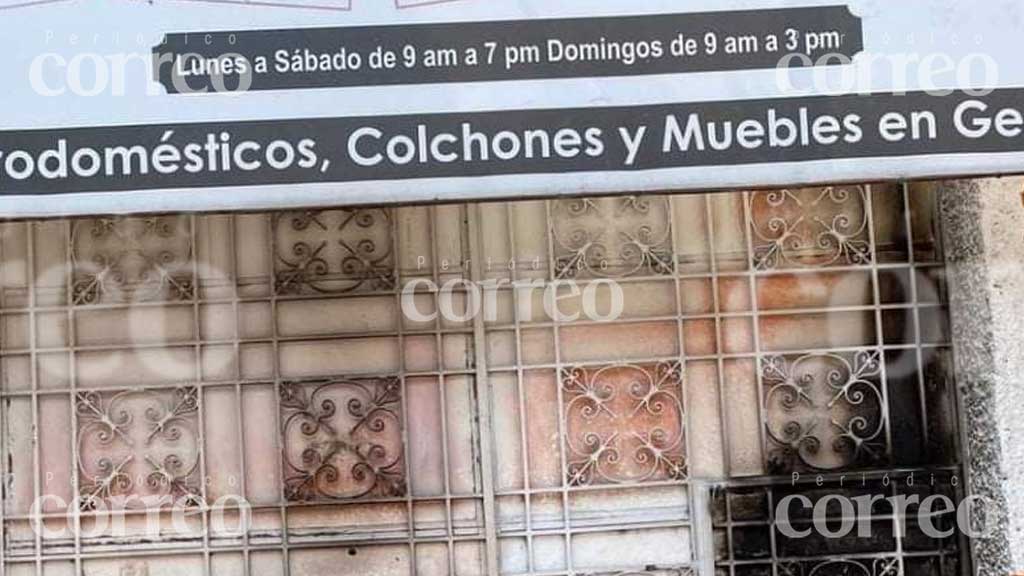 Incendian la fachada de una mueblería en Tarimoro