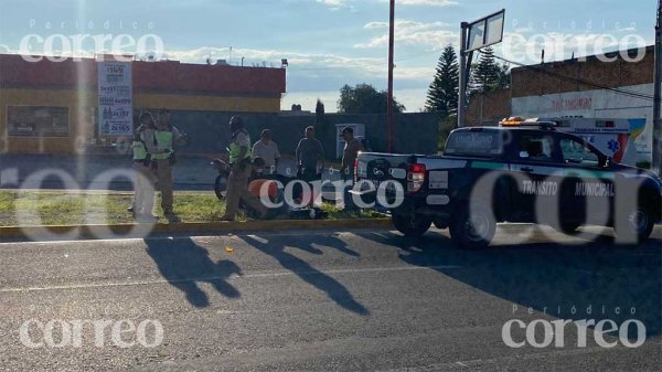 Arrollan a motociclista en Acámbaro; responsable se da a la fuga