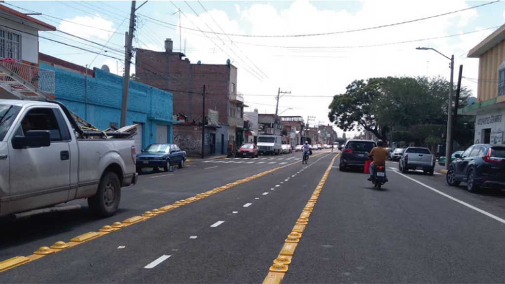 Ignoran nueva ciclovía en la avenida Guadalupe Victoria de Irapuato