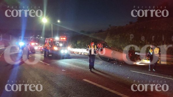 Choca contra una vaca en el Cuarto Cinturón vial de Irapuato