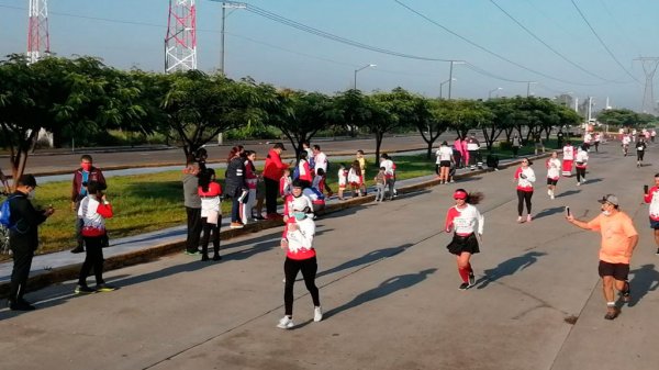 Más de 450 personas corren en apoyo de la Cruz Roja en Salamanca