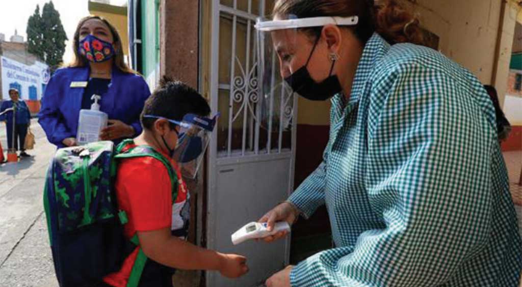 Secretaría de Salud anuncia ligero descenso en la tercera ola del Covid