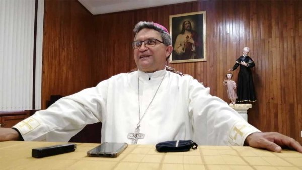 Delincuencia recluta a jóvenes de familias rotas y sin religión: Obispo de Celaya