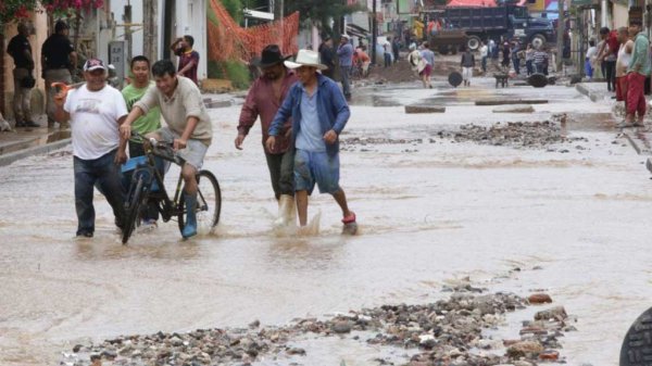 Gobierno federal hará censo de damnificados por Grace en Veracruz para dar apoyos