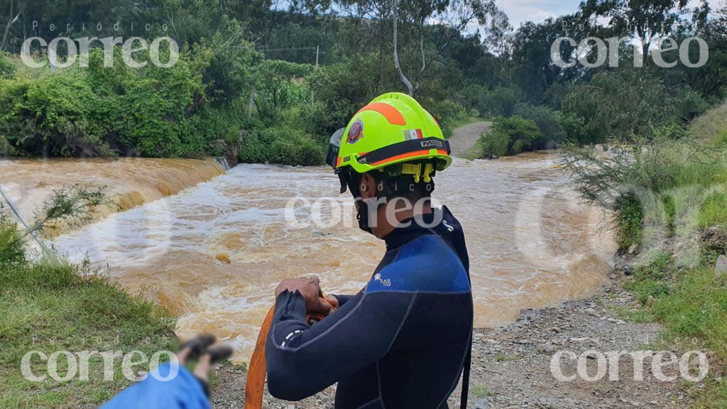 Rescatan el cadáver de un hombre tras caer a río de Chichimequillas en Silao