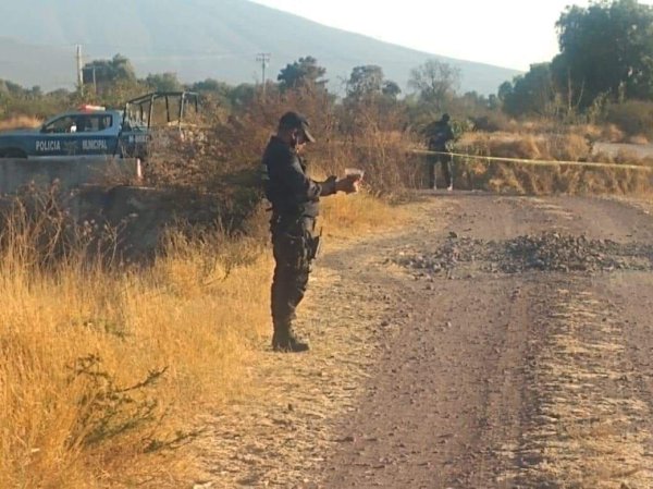 Encuentran persona sin vida en el canal de Coria en Juventino Rosas