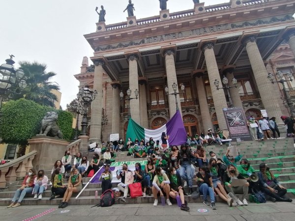 28S: Feministas de Guanajuato se unen a llamado global por el aborto legal y seguro